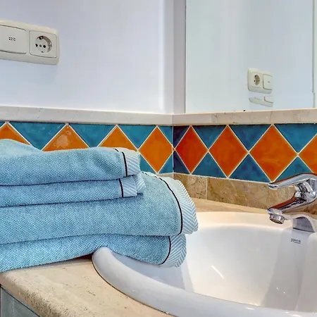 Banana Primera Linea De Playa * Marbella