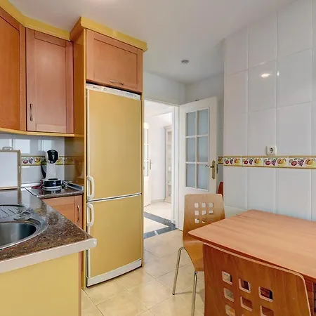 Banana Primera Linea De Playa * 马尔韦利亚